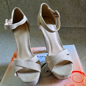 Tan platform Suede sandals